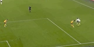 开云体育官网-9人枪手遭逆转 大卫·路易斯红牌又成输球关键？