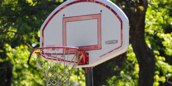 中国男篮官宣：曾凡博伤病恢复未达标无缘亚洲杯 张镇麟也缺席拉警报